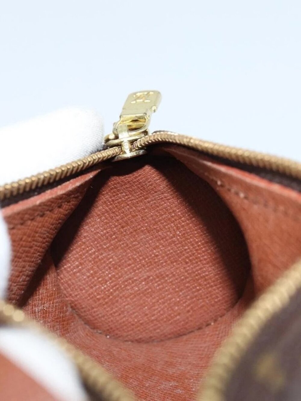 LOUIS VUITTON Monogram Papillon Pouch LV Auth 171476V - Picture 12 of 16